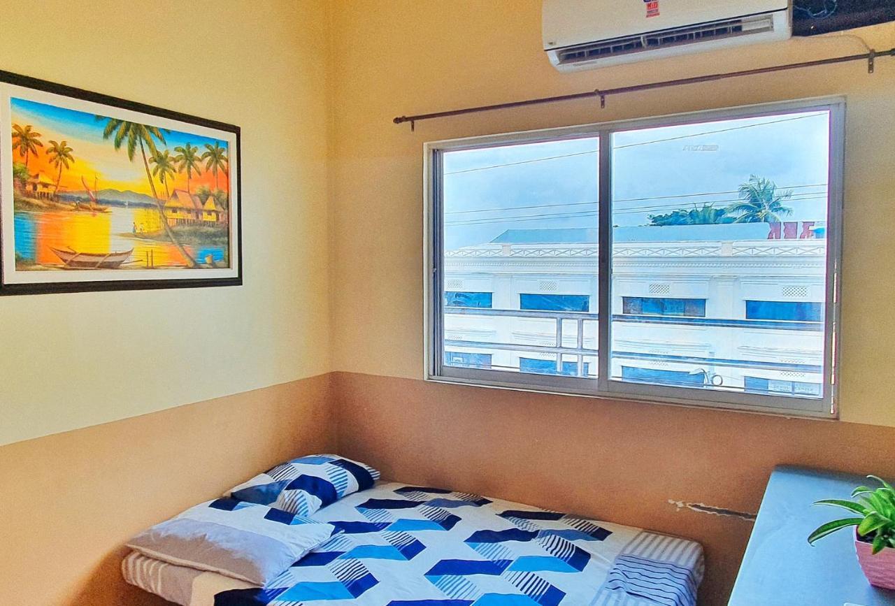 Reddoorz @ Rsl Transient House Iloilo Hotel Екстериор снимка